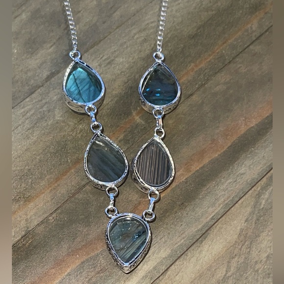 Firey Labradorite Manifesting, Healing Gemstone Boho Teardrop Necklace - Picture 7 of 9